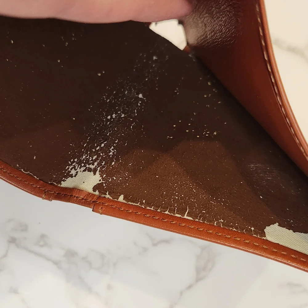 Auth Louis Vuitton Bifold Brown Epi Leather Wallet